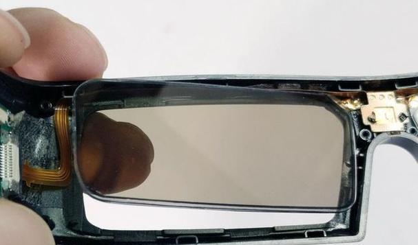 手机3D眼镜的视觉体验是否真实震撼？（探索手机3D眼镜的视觉效果与体验，带你走进虚拟现实的世界）